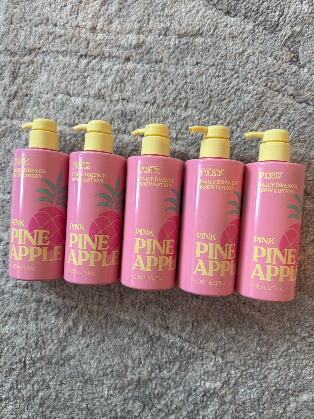 VS PINK- pink pineapple body lotion